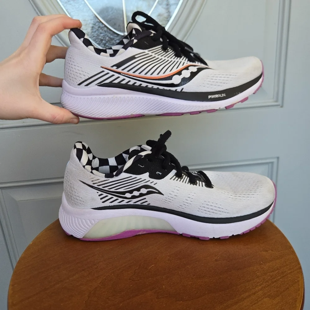 Saucony Guide 14 Running Sneakers